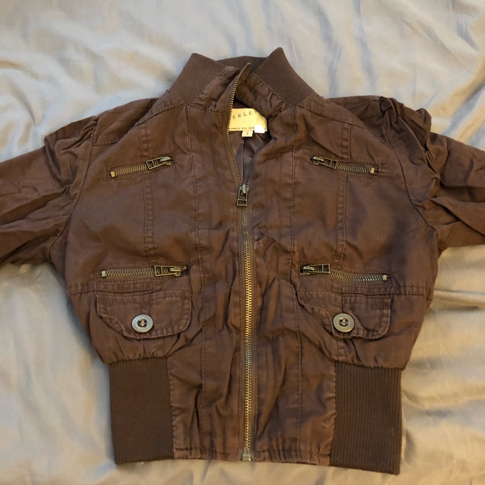 Brown half jacket